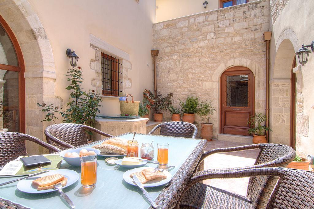 Askoutsi Manor, A Natural Tranquil Retreat, By Thinkvilla Agios Ioannis  Экстерьер фото